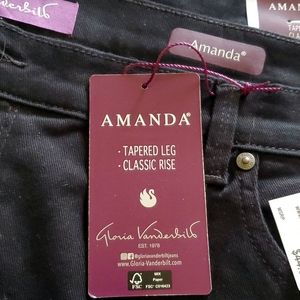 NEW with tags Gloria Vandervilt tapered petite 22WS black jeans.